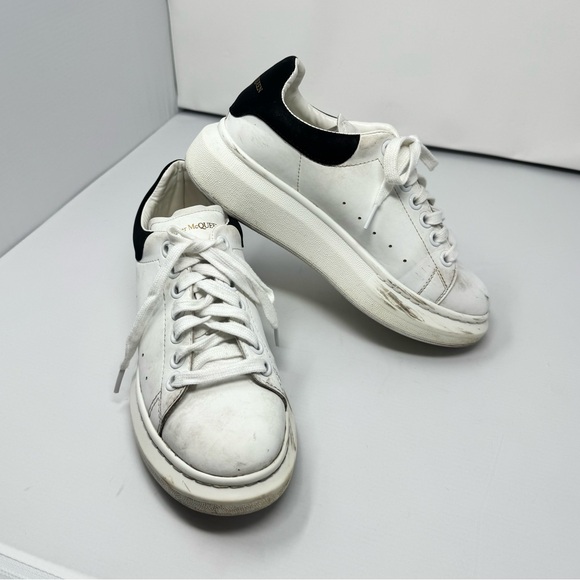 Alexander McQueen oversized sneakers in white leather 38 - Picture 2 of 10